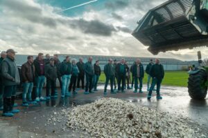 Succesvolle voederbietendemo KWS