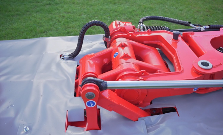 kuhn 3 750